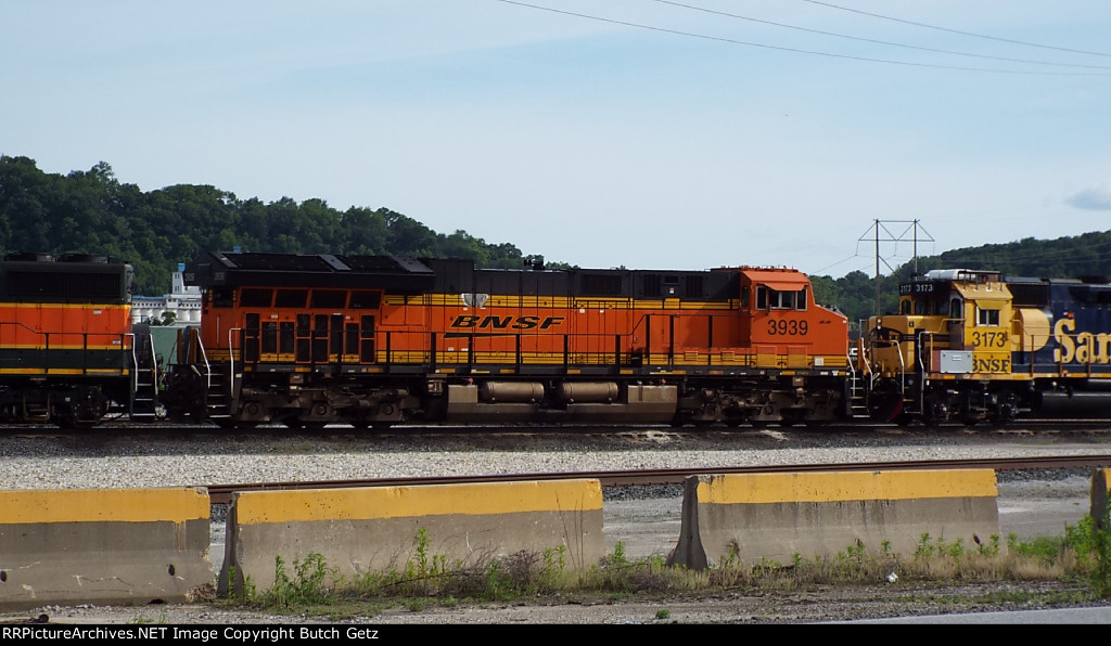 BNSF 3939